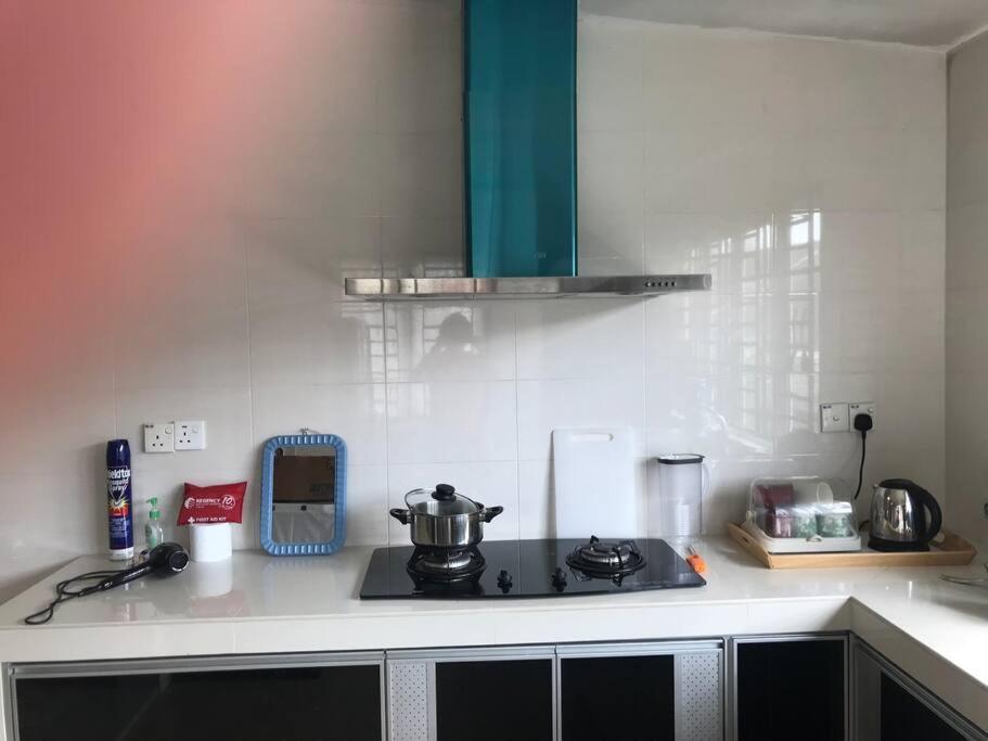 Terrace House Near Stulang Laut Ciq Midvalley Ksl For 7Pax Johor Bahru Exterior photo