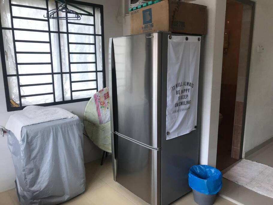 Terrace House Near Stulang Laut Ciq Midvalley Ksl For 7Pax Johor Bahru Exterior photo